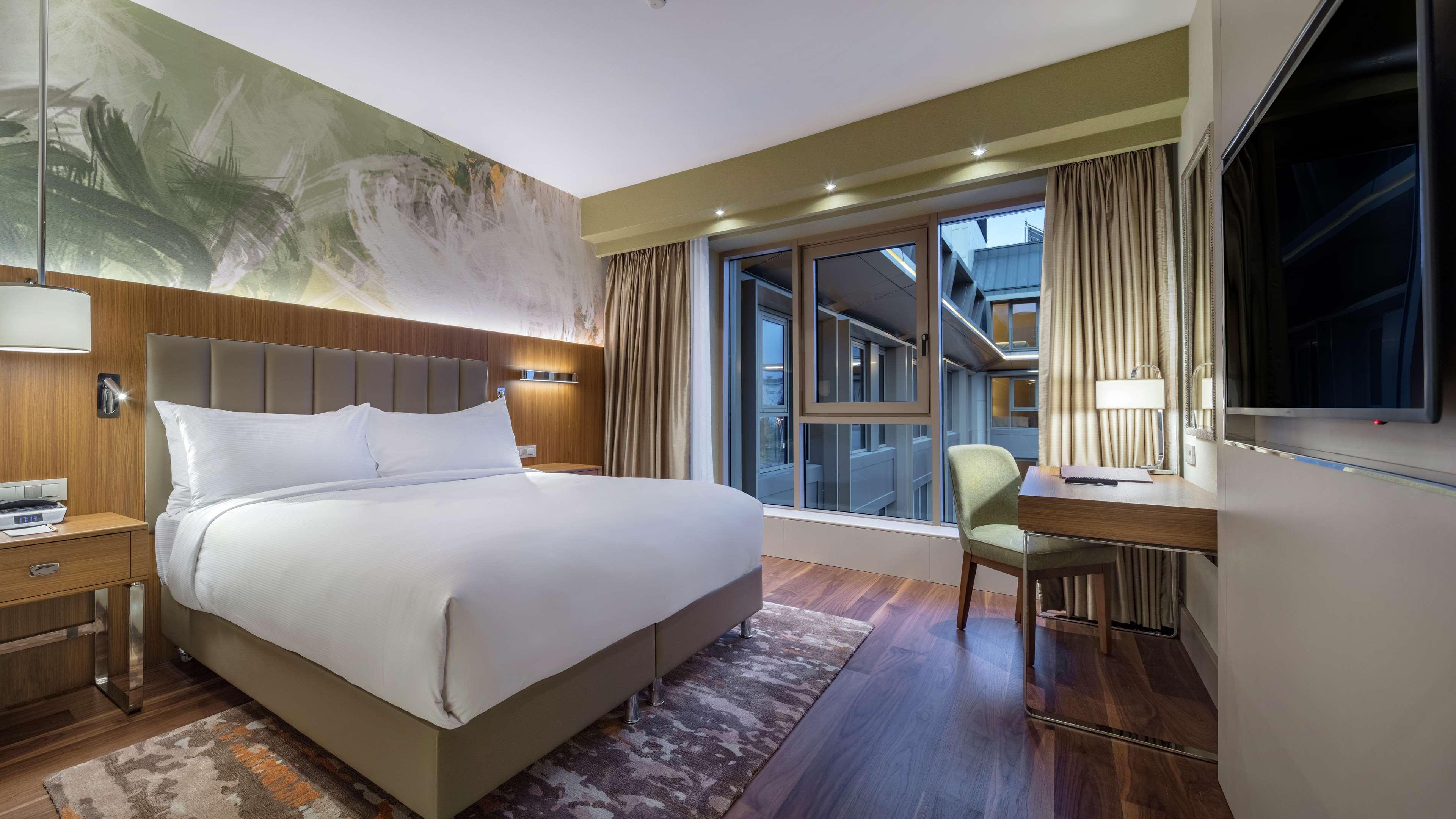 Doubletree By Hilton Skopje Hotel Luaran gambar Deluxe Room