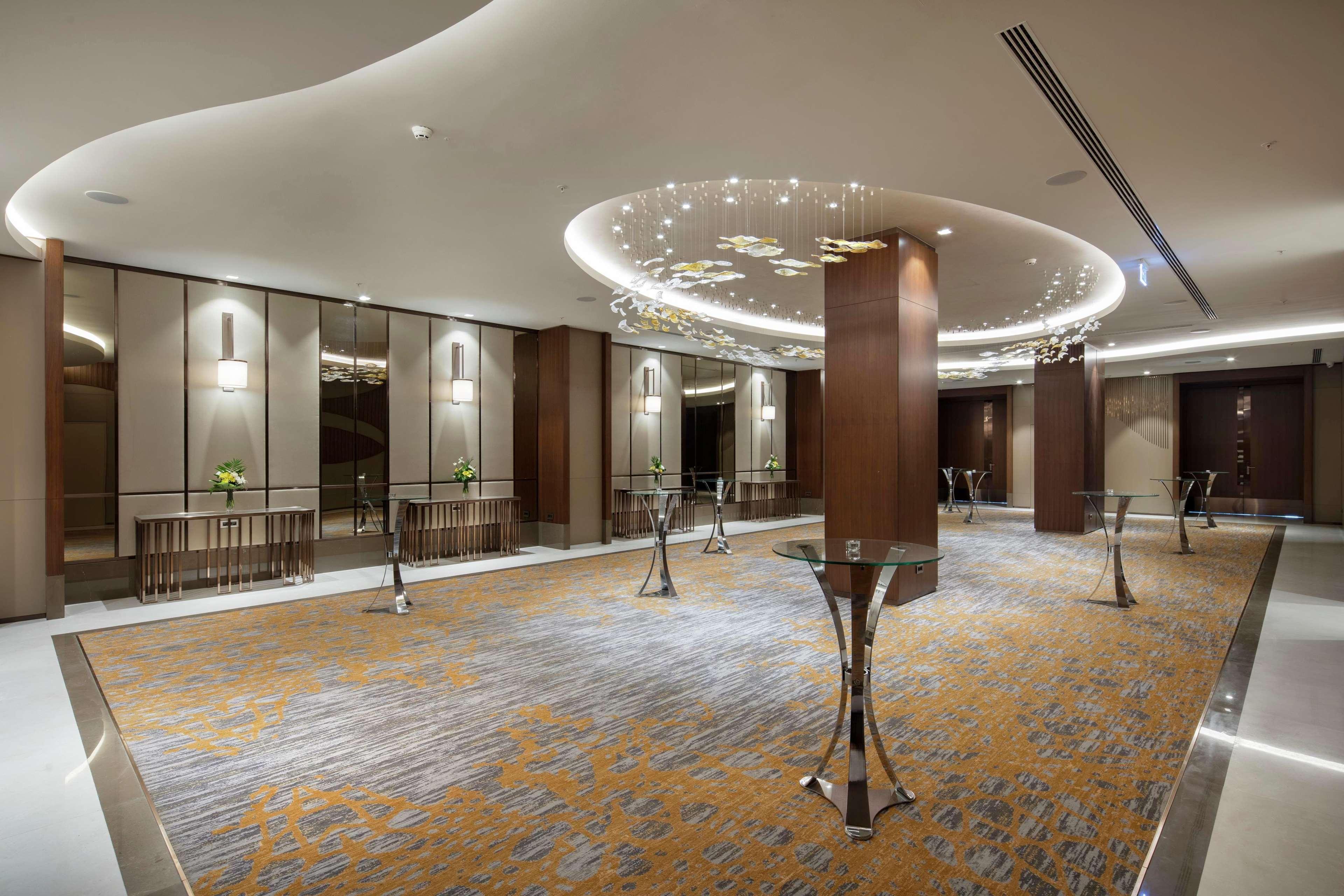 Doubletree By Hilton Skopje Hotel Luaran gambar The Grand Ballroom