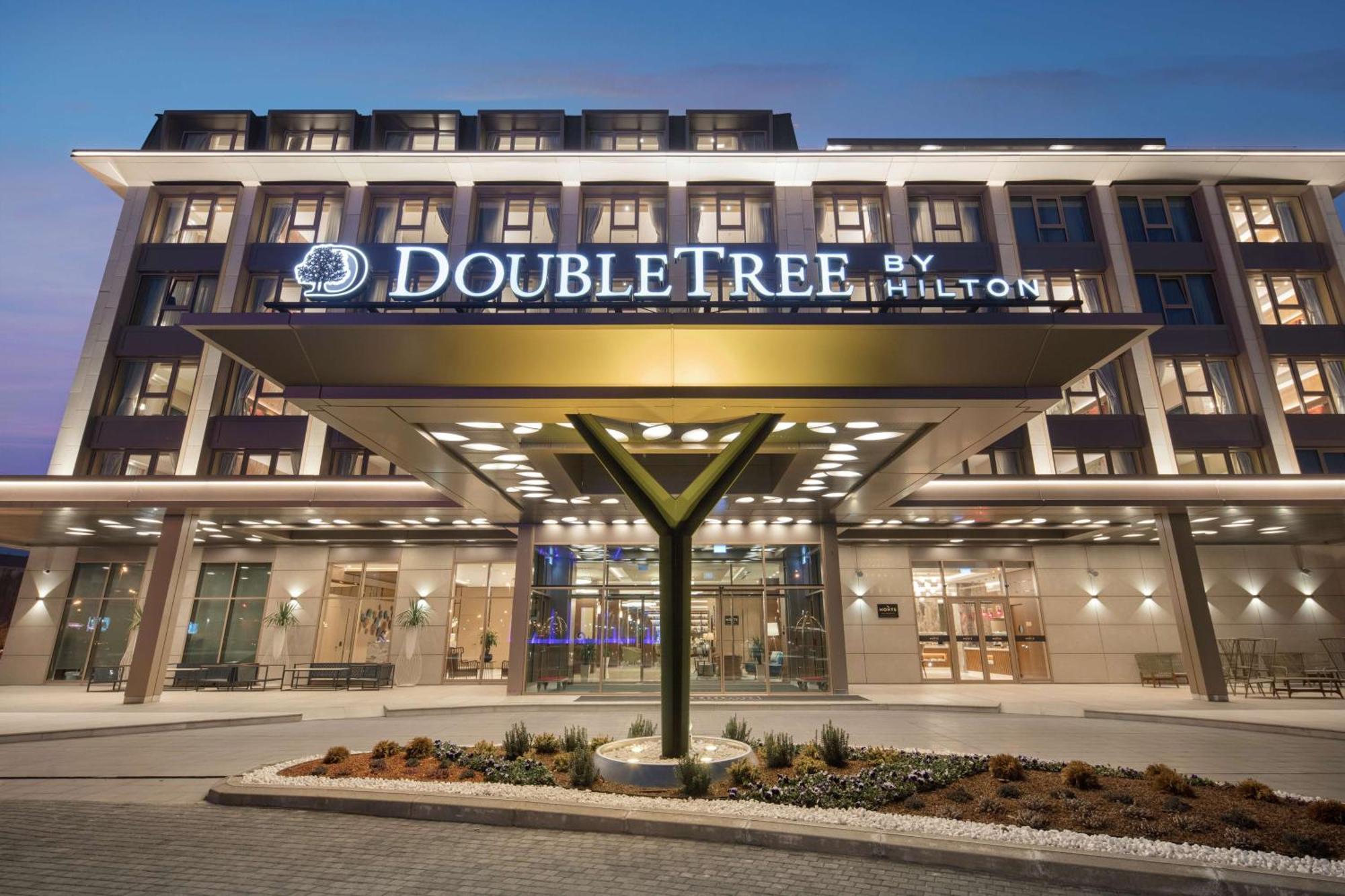 Doubletree By Hilton Skopje Hotel Luaran gambar DoubleTree by Hilton Athens