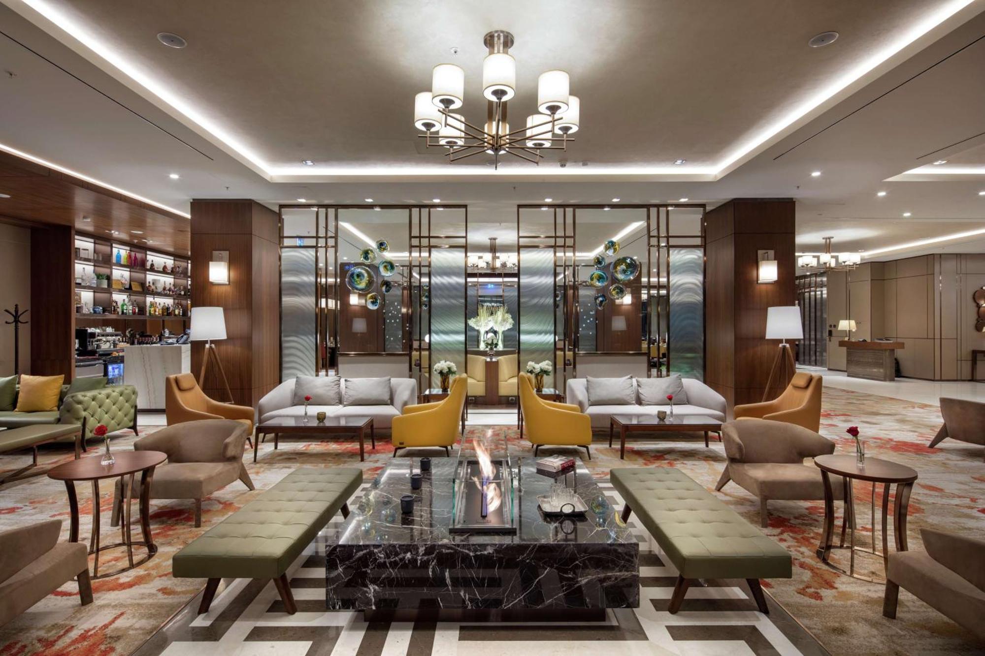 Doubletree By Hilton Skopje Hotel Luaran gambar The lobby of the hotel
